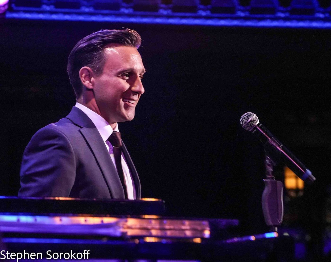 Review: Nicolas King Champions Mike Renzi in a Knockout Debut at 54 Below  Image