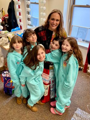 April 22, 2026: Beaches, Stephanie Martignetti with her child castmates. Photo Credit: Jeffrey Bateman.
@ BroadwayWorld April 22, 2026: Beaches, Stephanie Martignetti with her child castmates. Photo Credit Photo