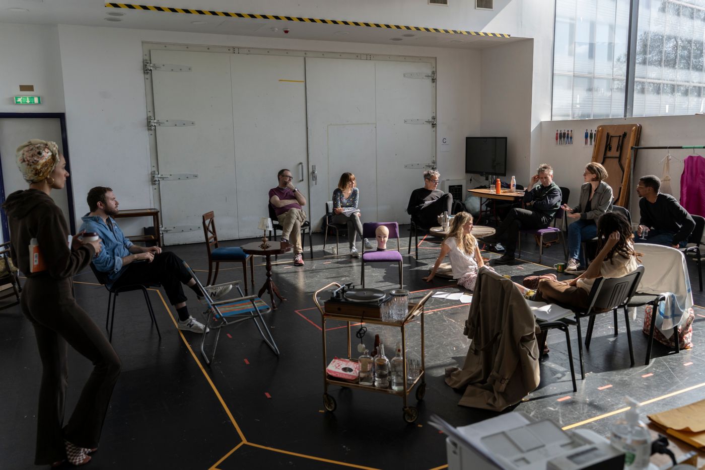 Photos: BLACK COMEDY in Rehearsal at the Orange Tree Theatre  Image
