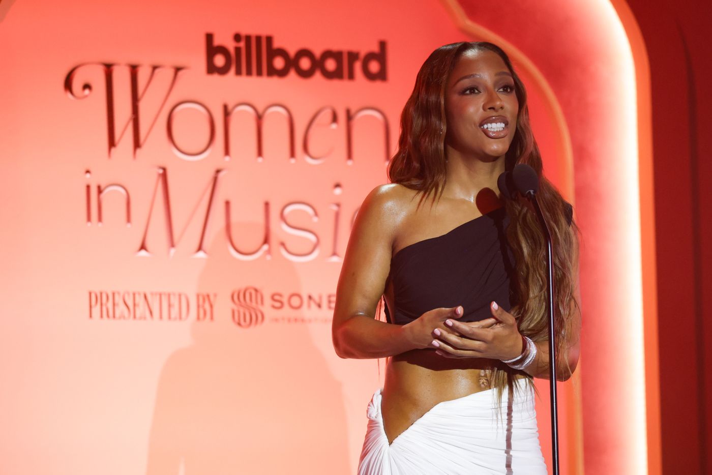 Photos: KPOP DEMON HUNTERS Stars, Laufey & More at Billboard Women In Music 2026  Image