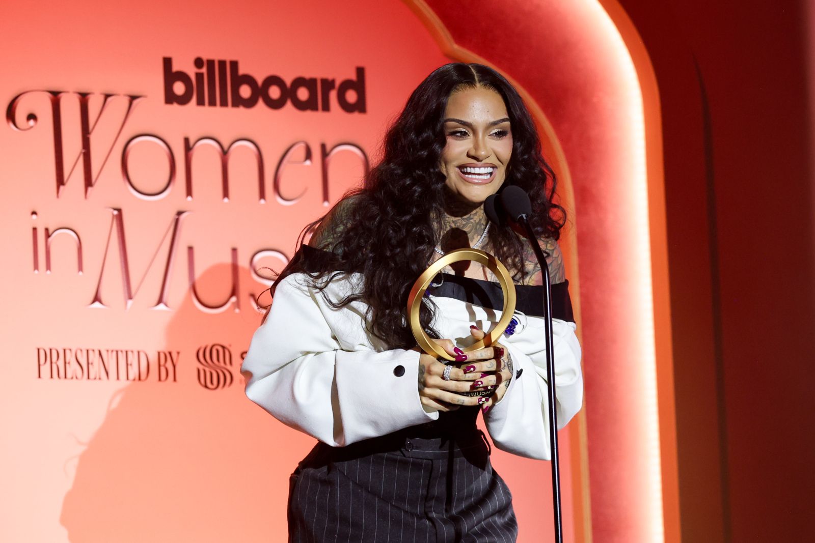 Photos: KPOP DEMON HUNTERS Stars, Laufey & More at Billboard Women In Music 2026 — photo 8 of 37