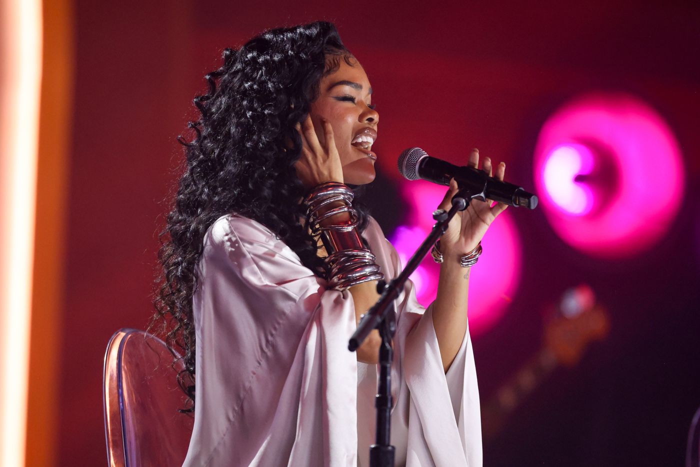 Photos: KPOP DEMON HUNTERS Stars, Laufey & More at Billboard Women In Music 2026  Image