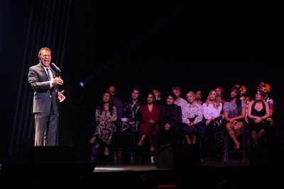 Brian Stokes Mitchell Photo