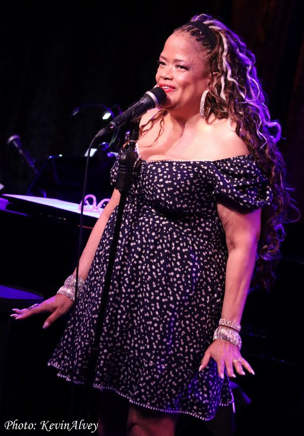 Photos: Natalie Douglas Celebrates Linda Ronstadt At Birdland — photo 4 of 15