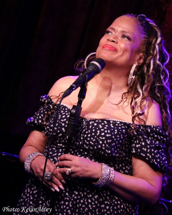 Photos: Natalie Douglas Celebrates Linda Ronstadt At Birdland — photo 7 of 15