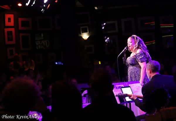 Photos: Natalie Douglas Celebrates Linda Ronstadt At Birdland — photo 14 of 15