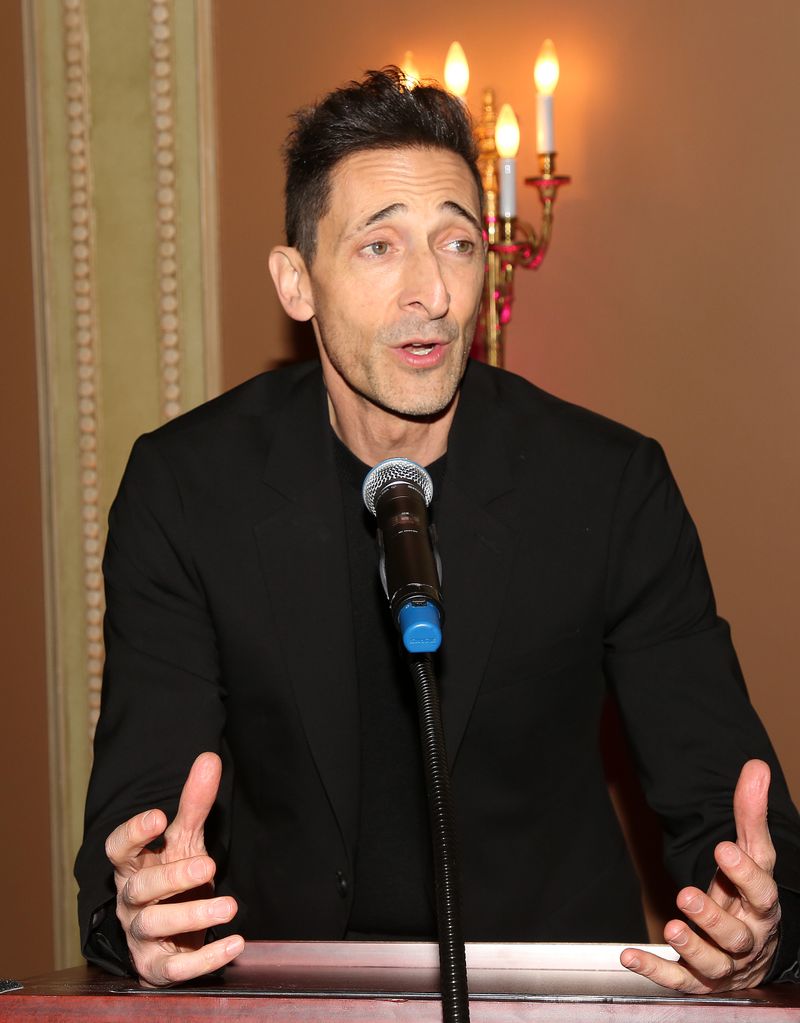 Photos: THE FEAR OF 13's Adrien Brody Receives Sardi's Portrait — photo 13 of 40