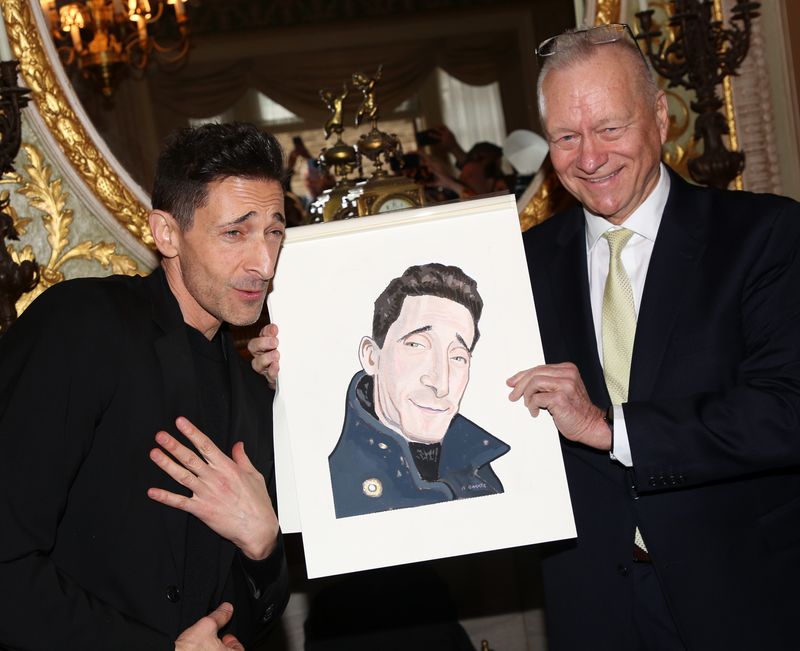 Photos: THE FEAR OF 13's Adrien Brody Receives Sardi's Portrait — photo 18 of 40