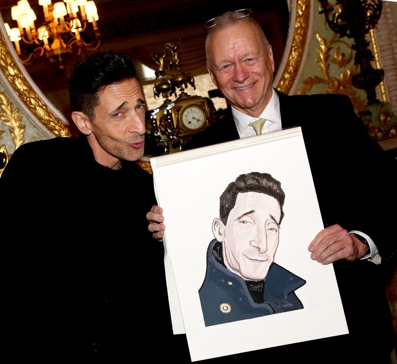 Photos: THE FEAR OF 13's Adrien Brody Receives Sardi's Portrait — photo 20 of 40