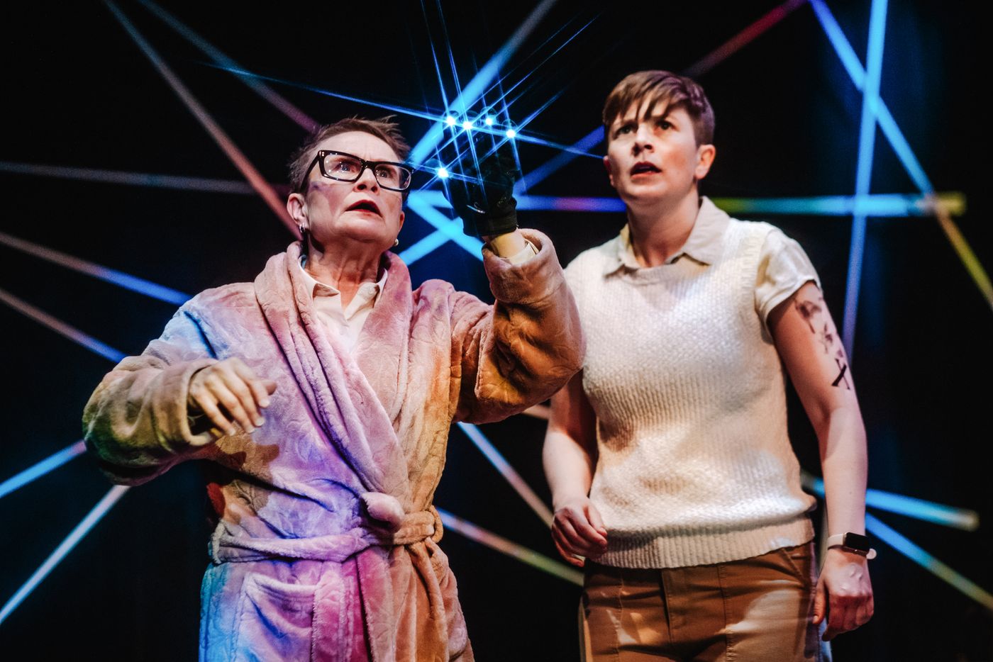 Review: Verb Theatre’s THE STARLING EFFECT exposes the science of self-preservation  Image