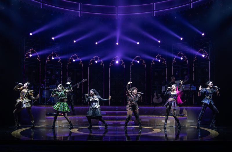The North American Tour Boleyn Company of SIX_ Photo by Joan Marcus