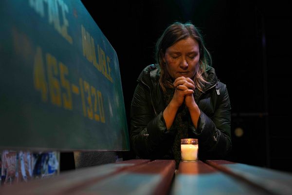 Photos: IRONBOUND at the Madnani Theatre in Hollywood — photo 1 of 7