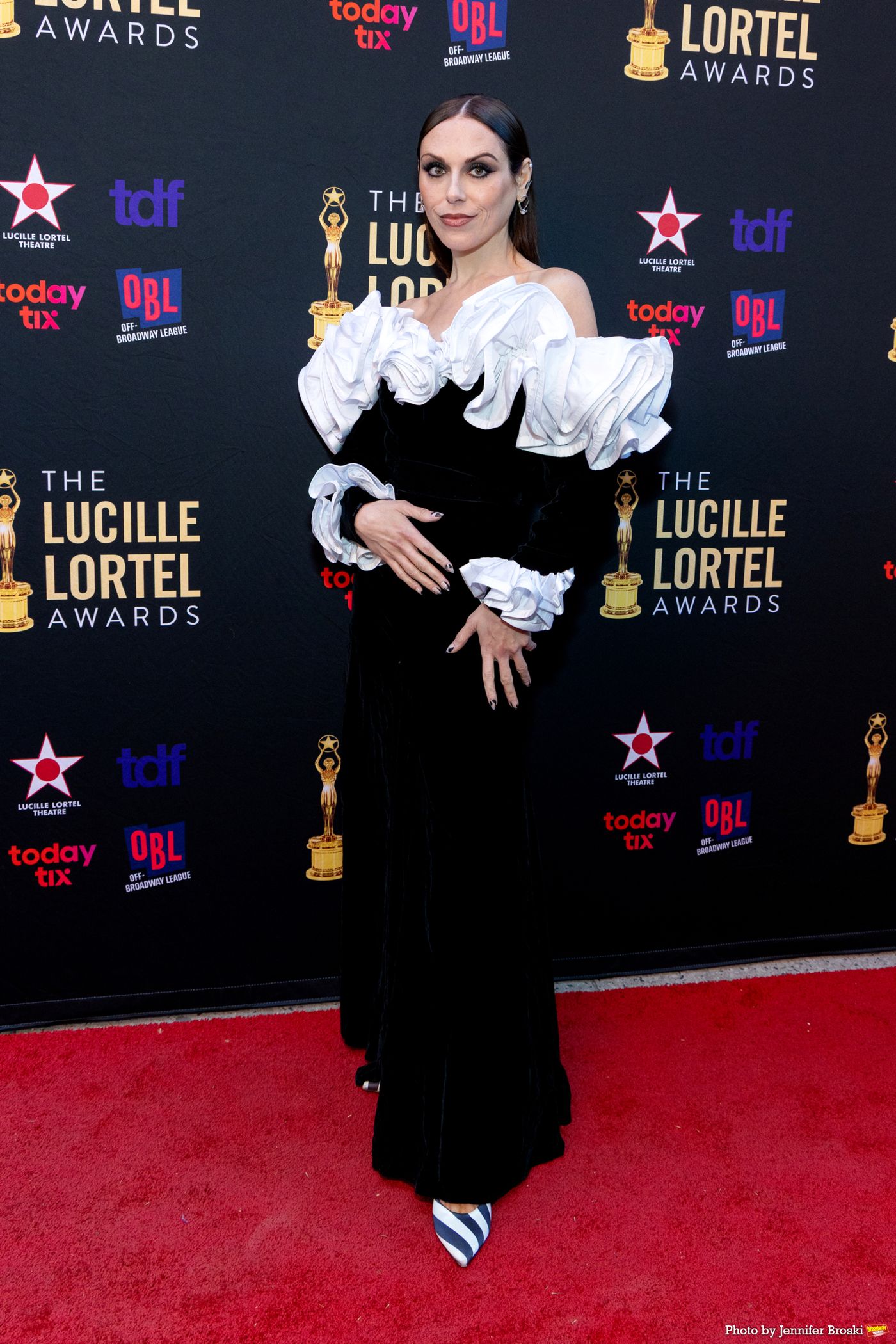 Photos: Ben Platt, Noah Galvin, Kara Young and More on the 2026 Lucille Lortel Awards Red Carpet  Image