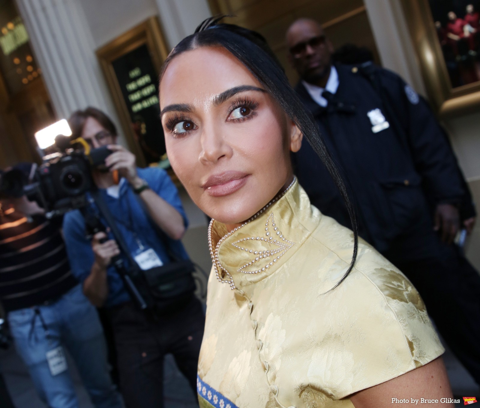 Photos: Kim Kardashian Visits THE FEAR OF 13 on Broadway — photo 2 of 10