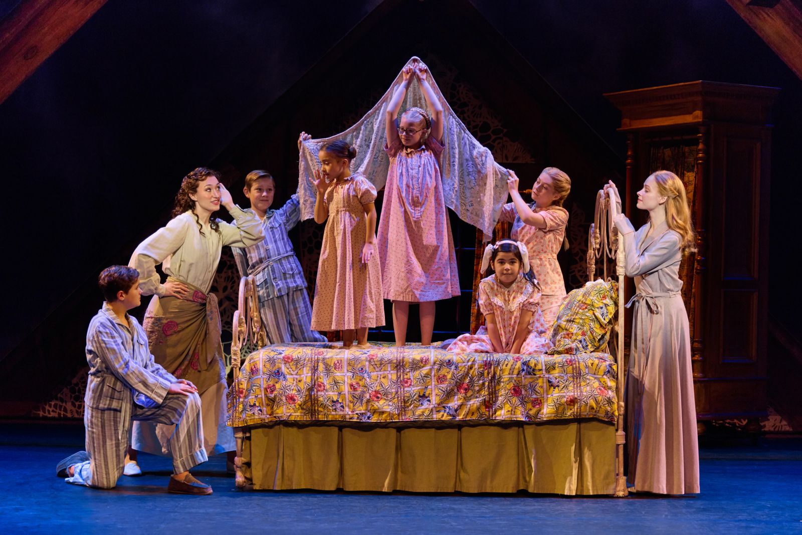 Interview: BWW’s 'Kid Reporters' Chat With THE SOUND OF MUSIC’s Touring Von Trapp Kids  Image