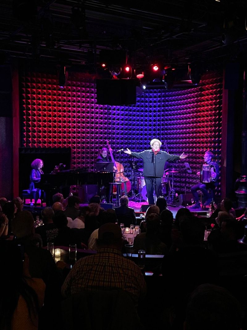 Review: The Ever Divine Kim David Smith Dazzled In COMME UNE FOLLE at Joe's Pub Image