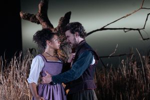 Siena Kelly, Oliver Johnstone Photo