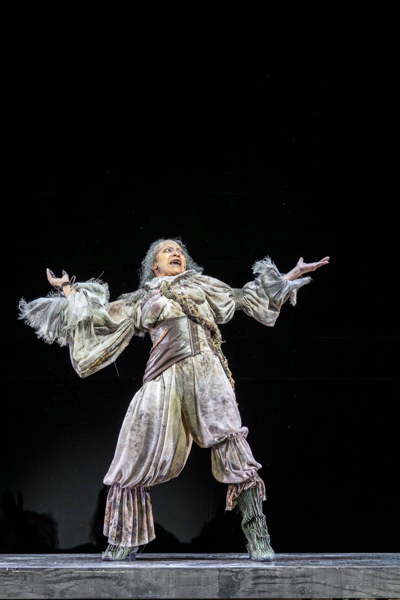Photos: Melanie La Barrie, John Owen-Jones, and More in INTO THE WOODS  Image