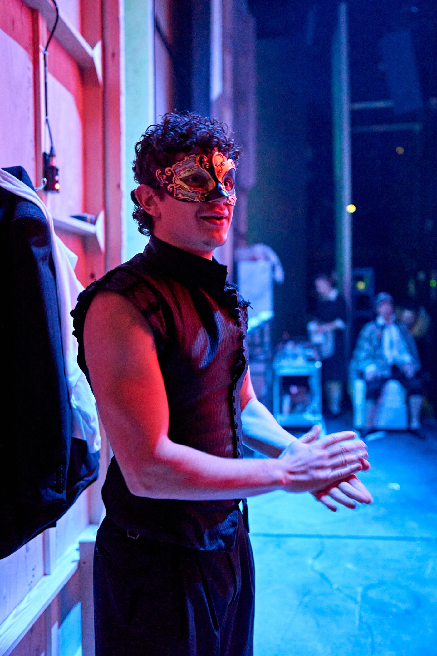 Photos: Sadie Sink, Noah Jupe, and More Behind the Scenes of ROMEO & JULIET  Image