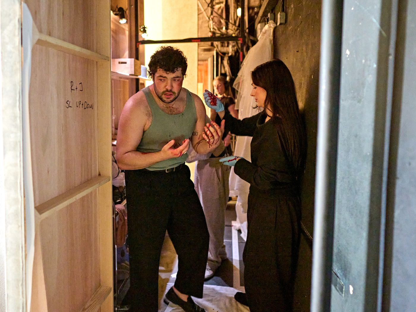 Photos: Sadie Sink, Noah Jupe, and More Behind the Scenes of ROMEO & JULIET  Image