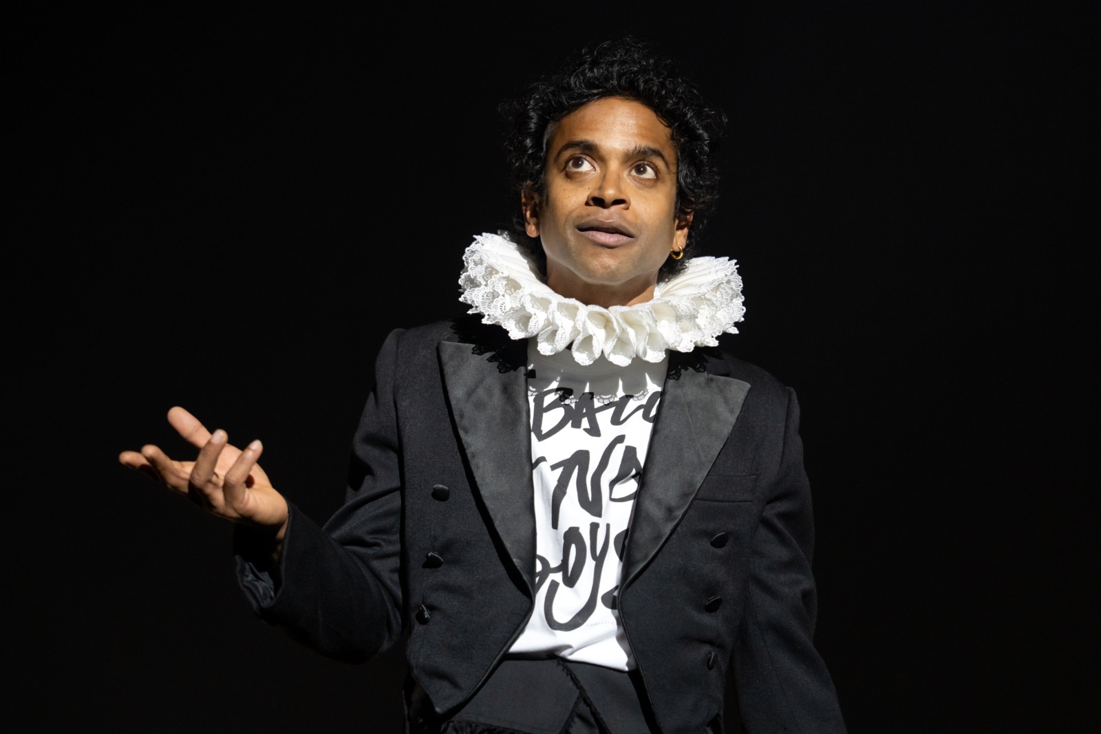 Photos: First Look at Hiran Abeysekera in HAMLET at BAM — photo 1 of 13