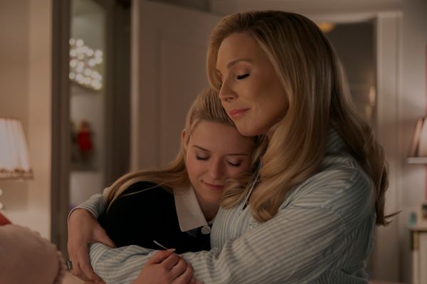Lexi Minetree, June Diane Raphael Photo