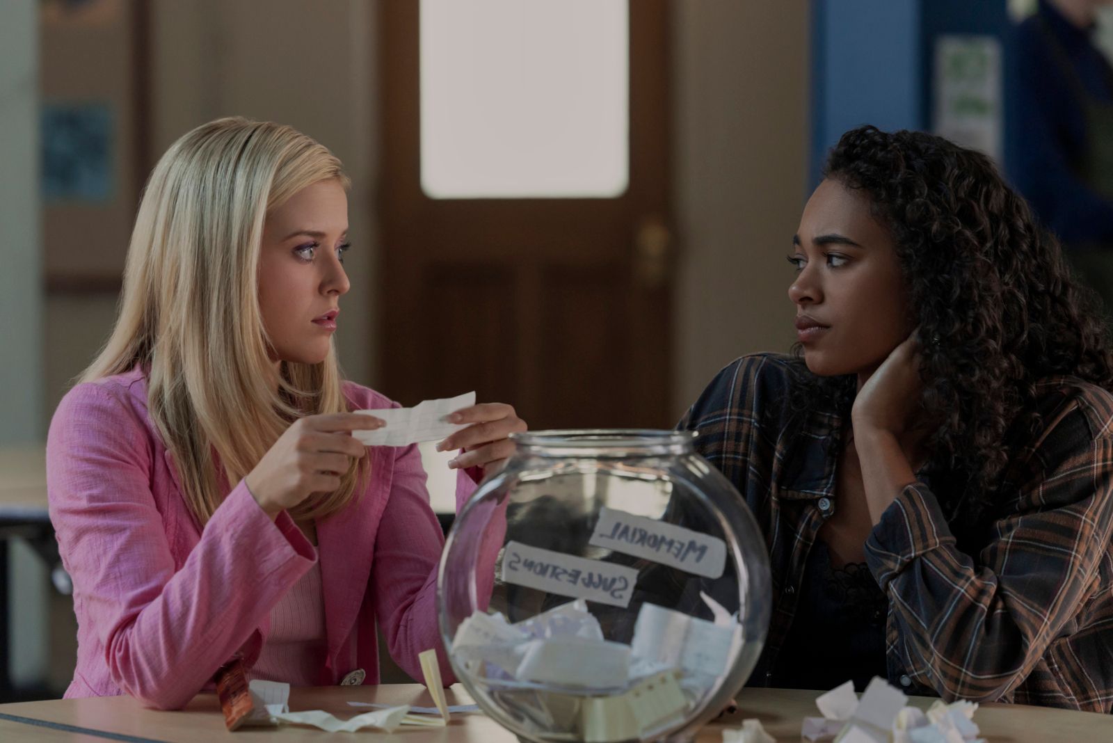 Video/Photos: LEGALLY BLONDE Prequel ELLE Drops Official Teaser Image