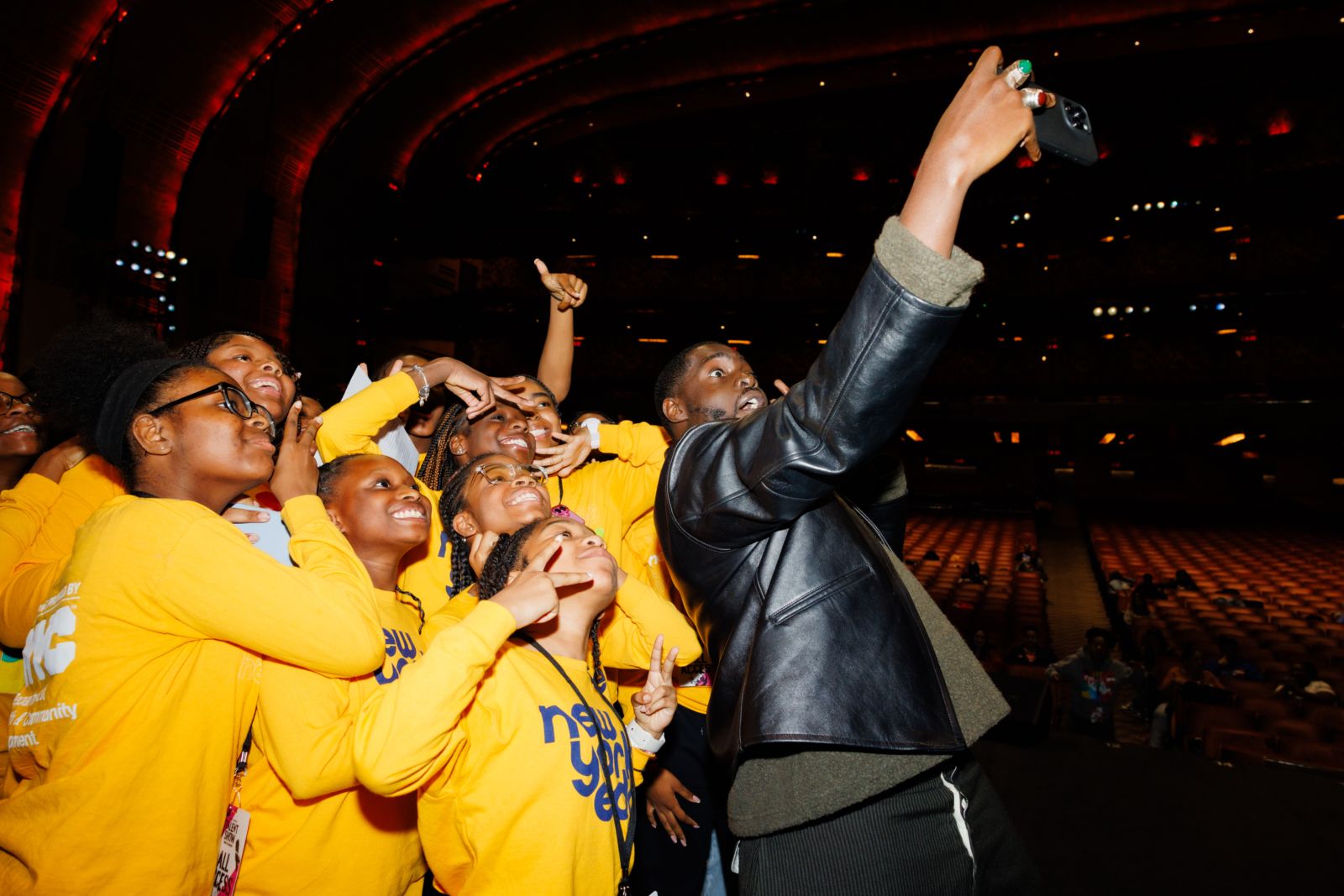 Photos: Leslie Odom Jr., Michael Park & Radio City Rockettes Visit GARDEN OF DREAMS Talent Show Rehearsals — photo 3 of 22