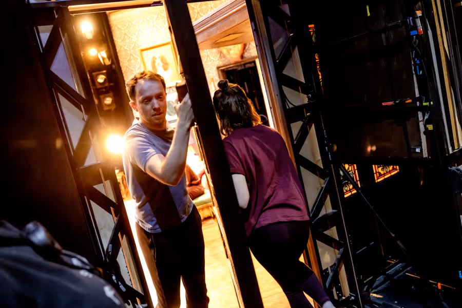 Photos: THE PLAY THAT GOES WRONG 13th London Cast in Rehearsal Image