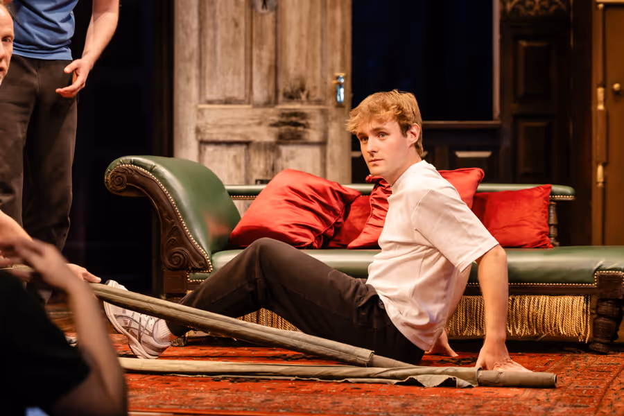 Photos: THE PLAY THAT GOES WRONG 13th London Cast in Rehearsal Image