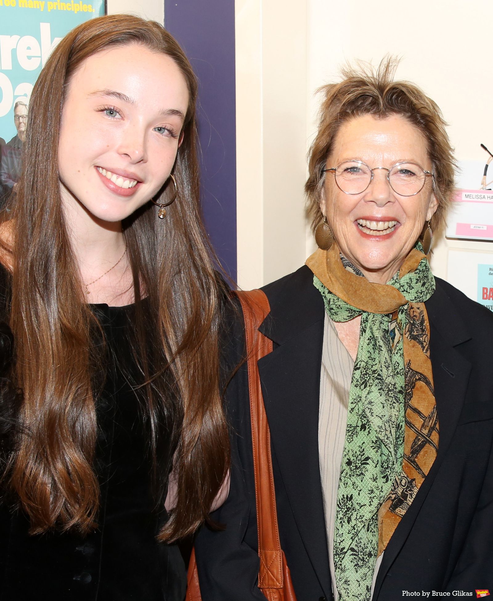 Photos: Annette Bening and Ella Beatty Visit THE BALUSTERS — photo 3 of 3