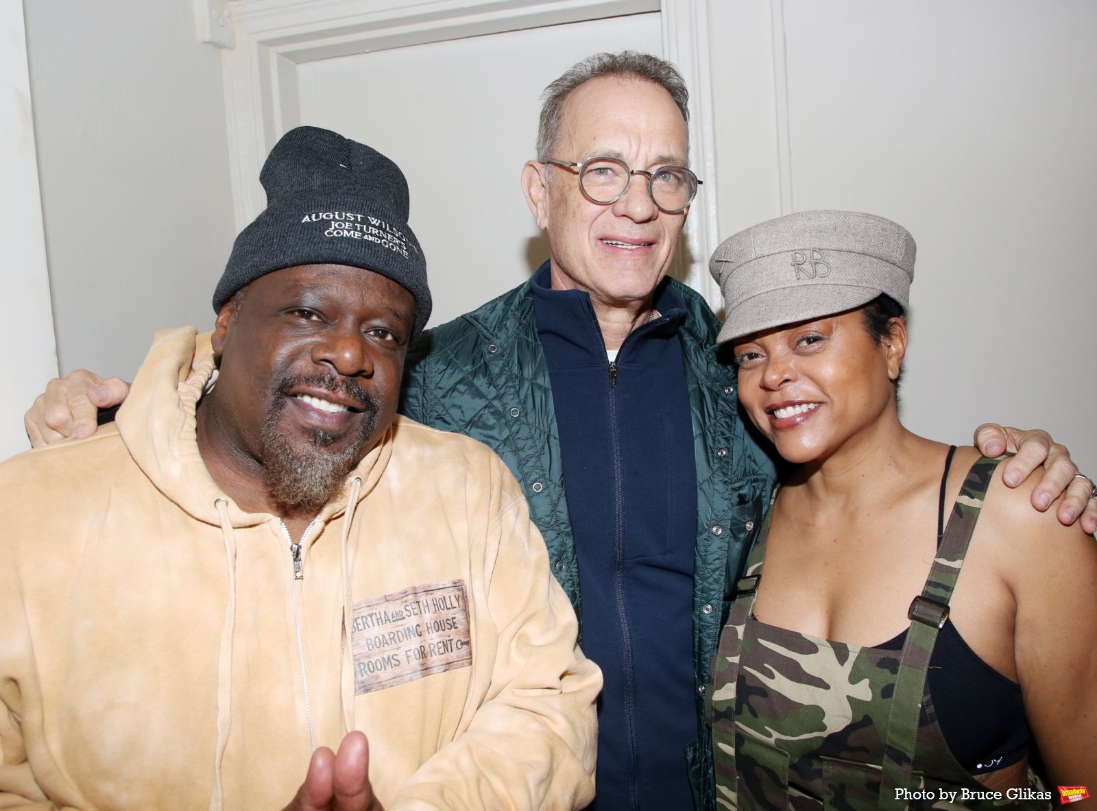Photos: Tom Hanks Visits JOE TURNER'S COME AND GONE and THE BALUSTERS — photo 1 of 10