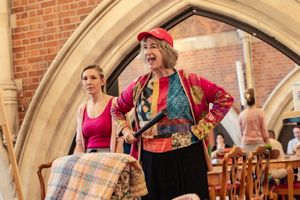 Maureen Lipman and Elizabeth Bower Photo