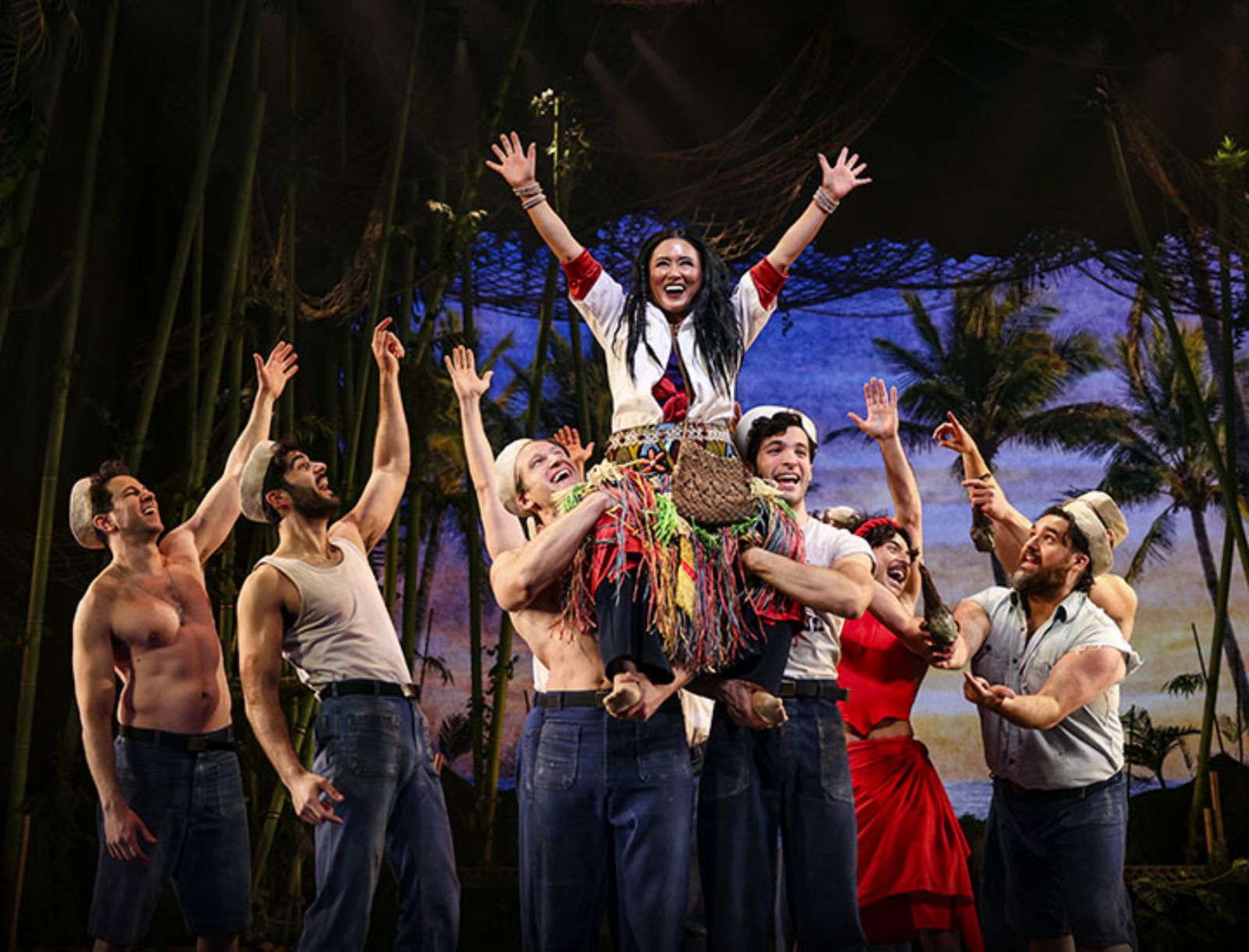 Photos: SOUTH PACIFIC Opens At Paramount Theatre — photo 5 of 18