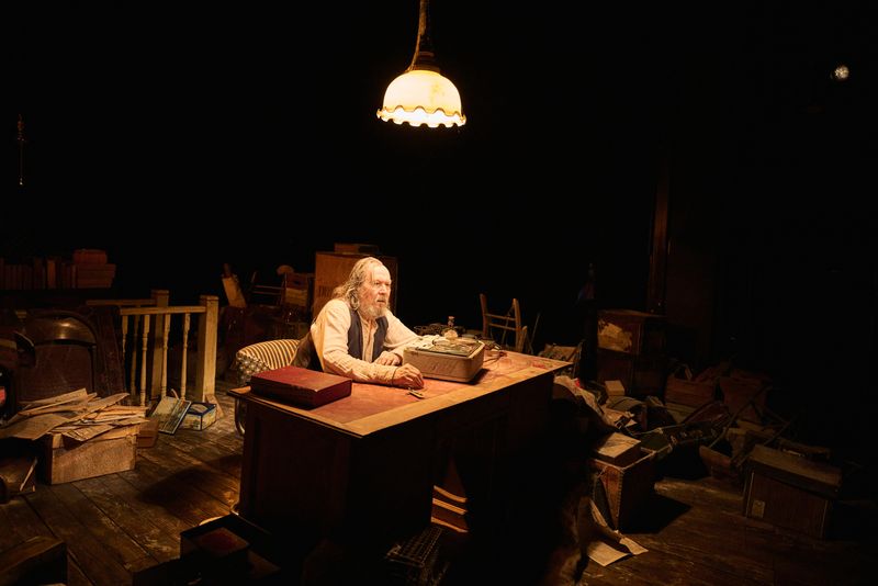Review: KRAPP'S LAST TAPE, Starring Gary Oldman, Royal Court Theatre Image