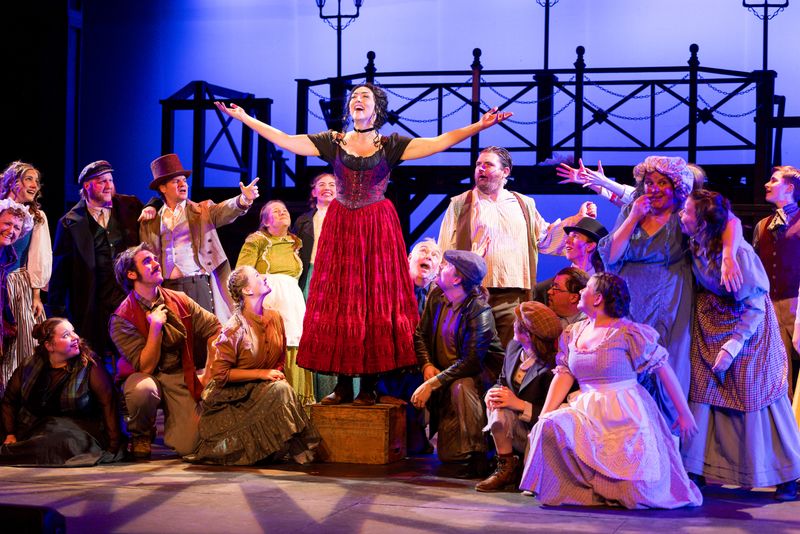 Review: OLIVER at Ashland Productions Image