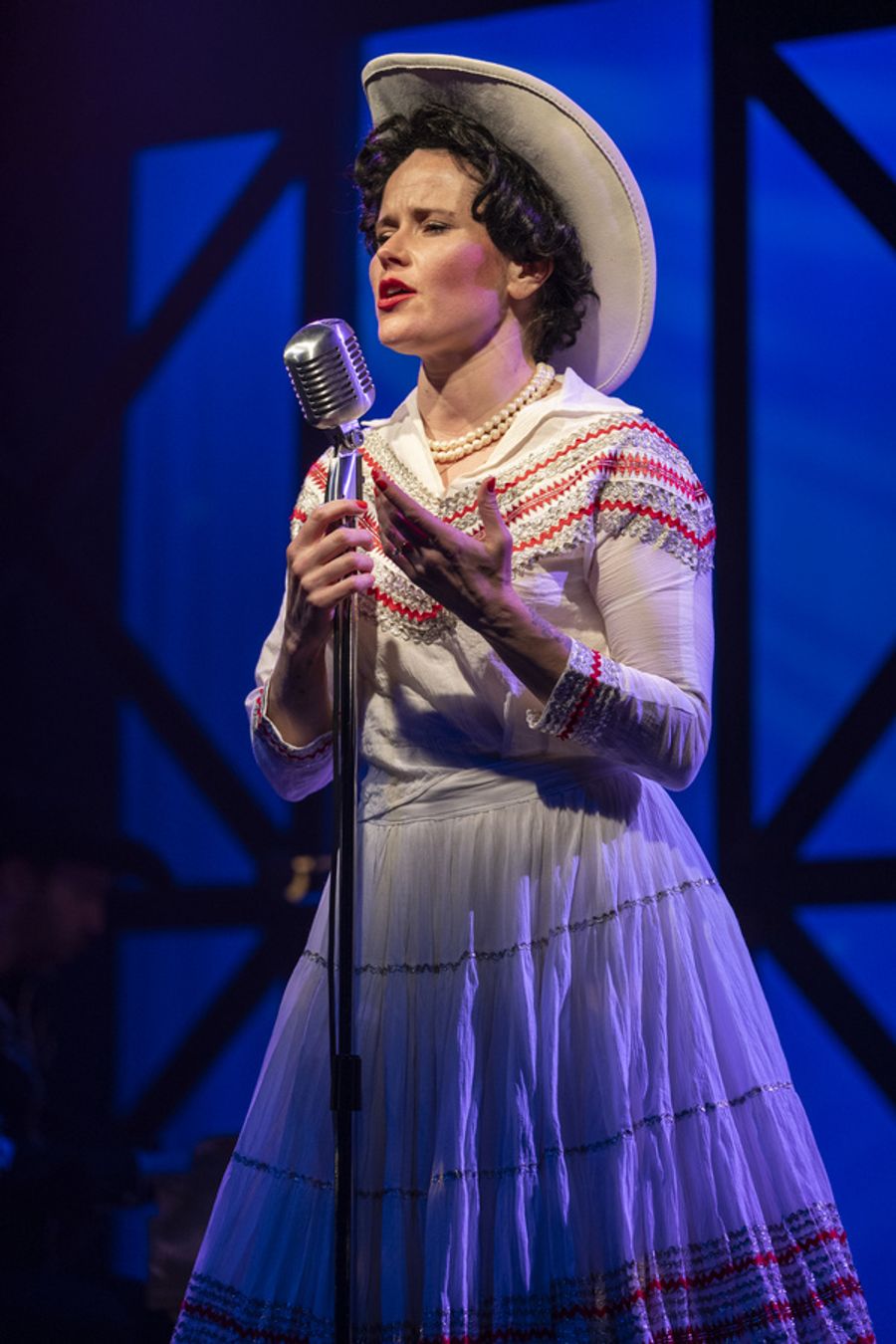Photos: ALWAYS...PATSY CLINE At American Blues Theater Image