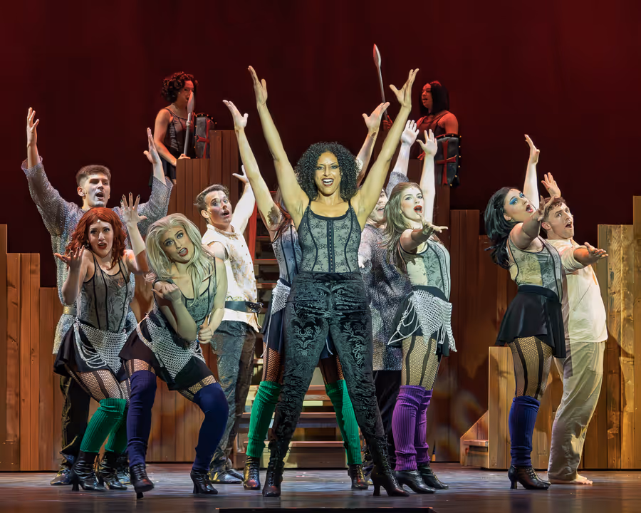 Photos: PIPPIN At Algonquin Arts Theatre Image