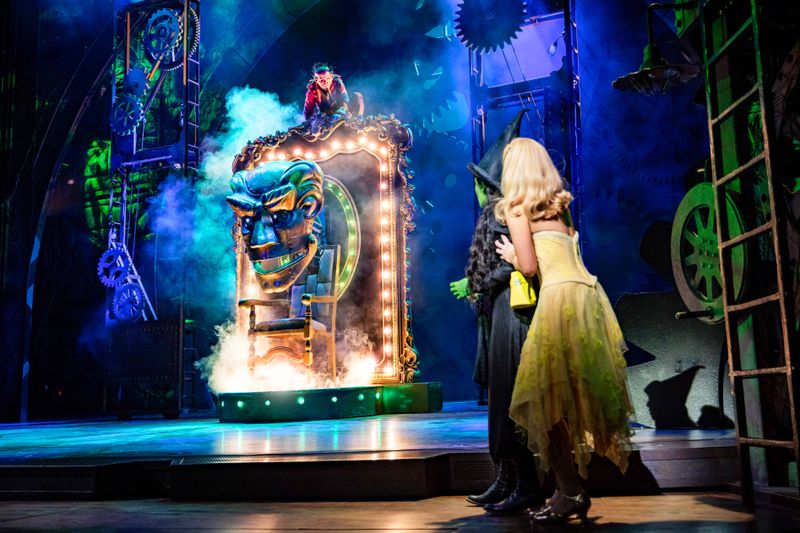 Photos: Emma Kingston, Zizi Strallen and the New UK Cast of WICKED — photo 9 of 23