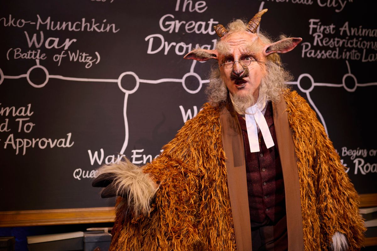 David McKechnie at Photos: Emma Kingston, Zizi Strallen and the New UK Cast of WICKED