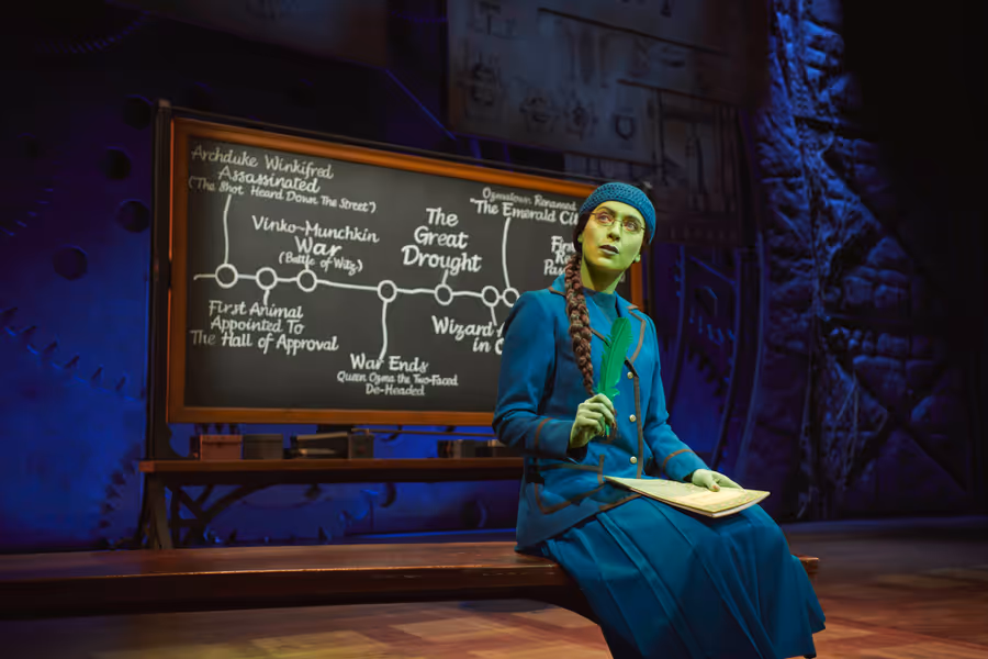 Photos: Emma Kingston, Zizi Strallen and the New UK Cast of WICKED Image