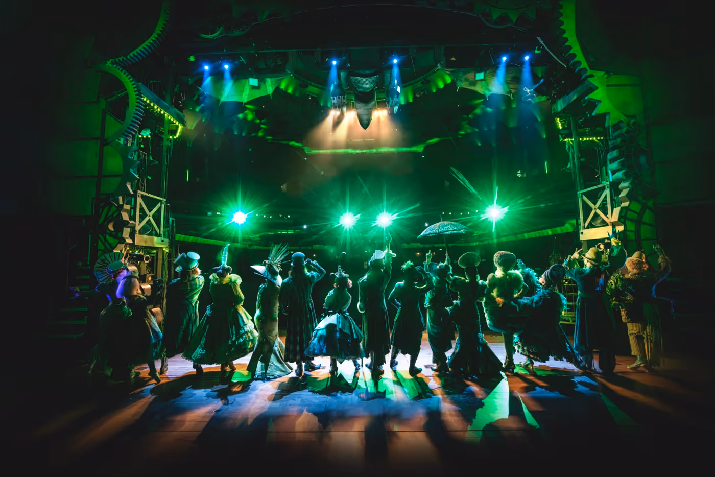 Photos: Emma Kingston, Zizi Strallen and the New UK Cast of WICKED Image