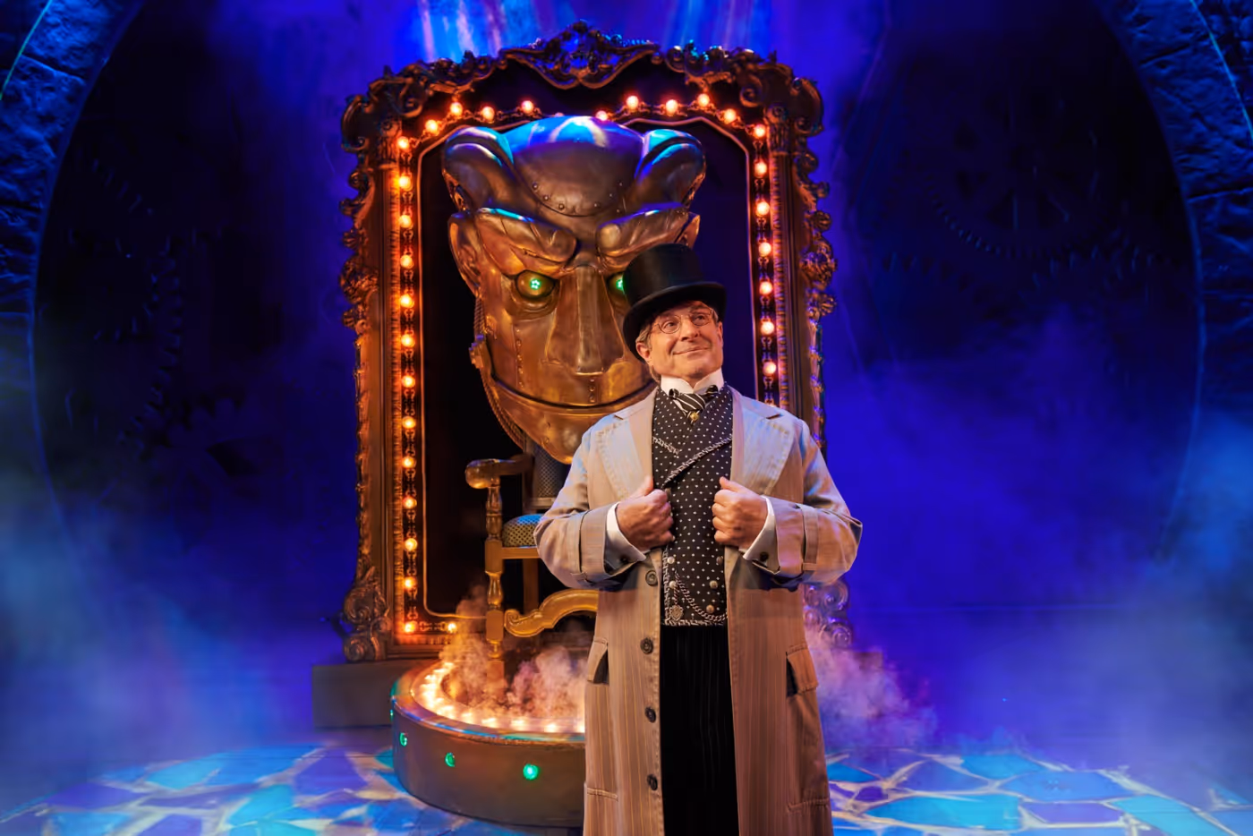Photos: Emma Kingston, Zizi Strallen and the New UK Cast of WICKED Image