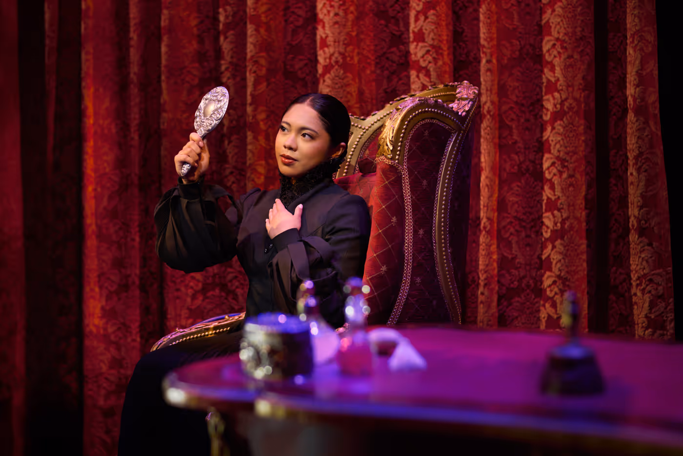 Photos: Emma Kingston, Zizi Strallen and the New UK Cast of WICKED Image