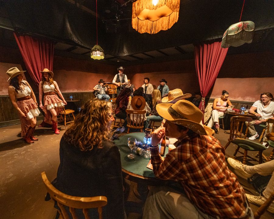 Photos: WHODUNNIT [UNREHEARSED] 4 At The Park Theatre Image