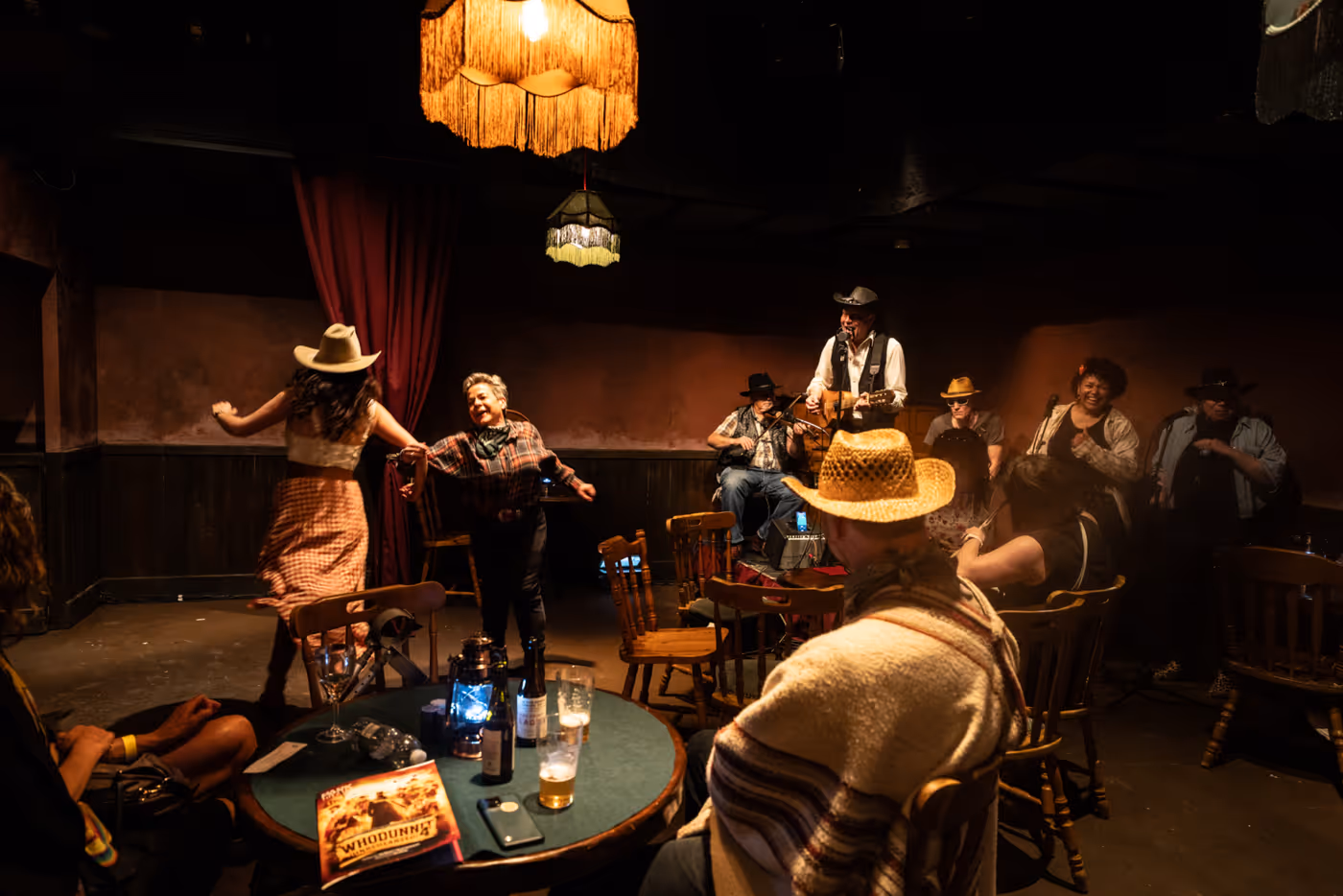 Photos: WHODUNNIT [UNREHEARSED] 4 At The Park Theatre Image