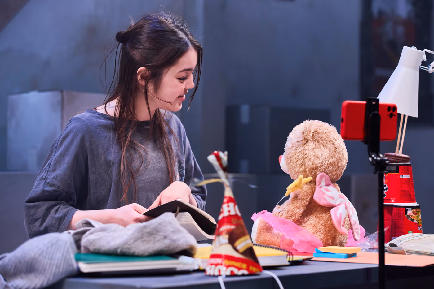 Photos: THE LAST MAN Opens at Southwark Playhouse Elephant Image