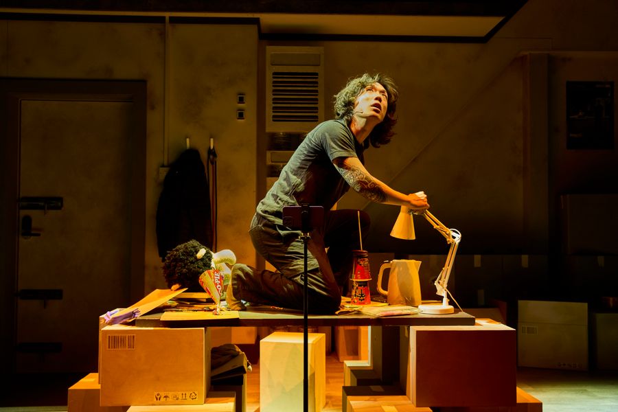 Photos: THE LAST MAN Opens at Southwark Playhouse Elephant Image