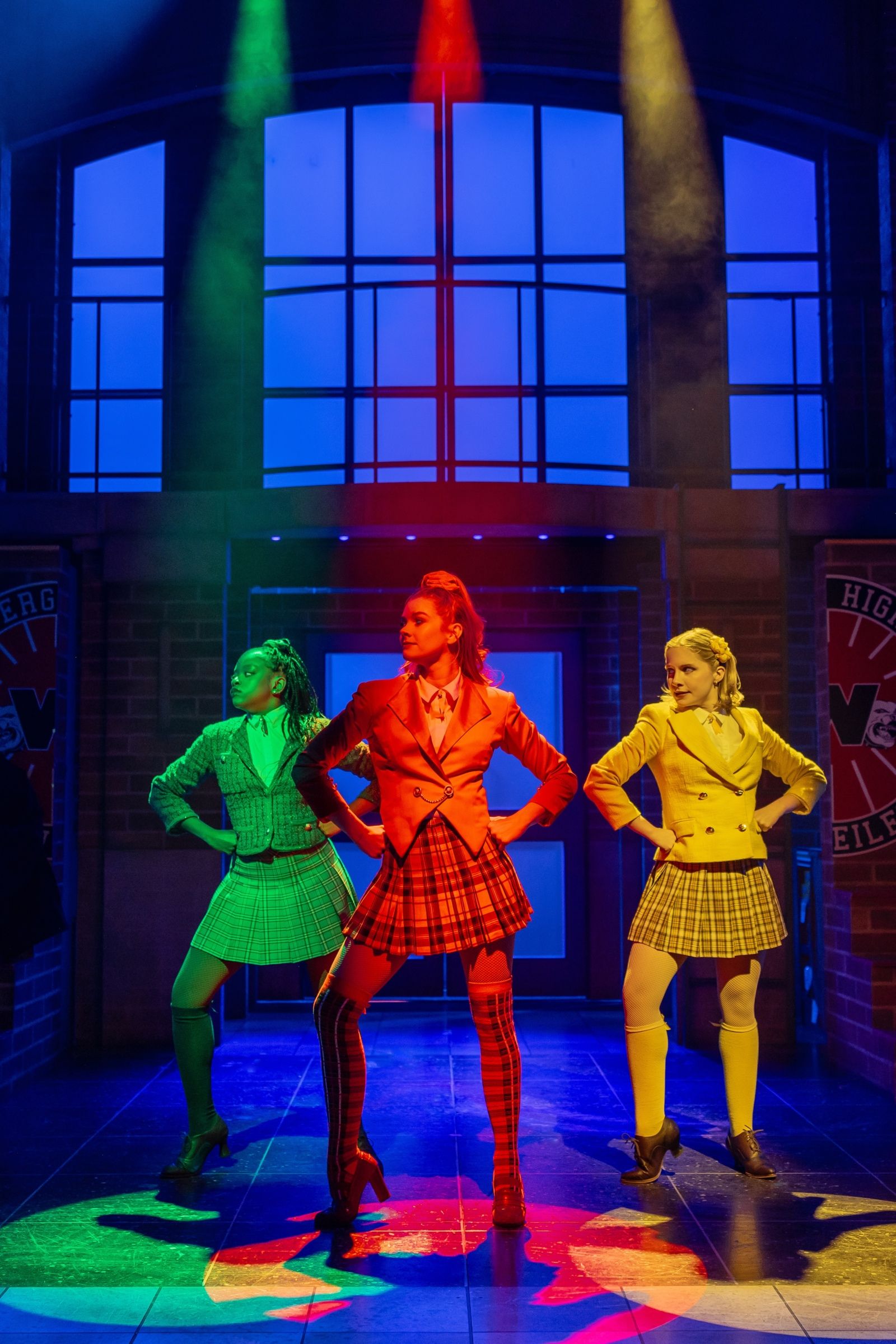 Photos: New Look at Lisa Ann Walter & the New Stars of HEATHERS — photo 4 of 5