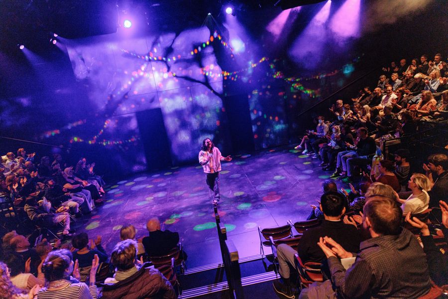 Photos: Get a First Look at OEDIPUS EL REY at The Huntington Image